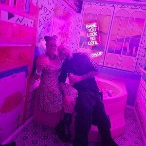 Meet your Posher, Liz